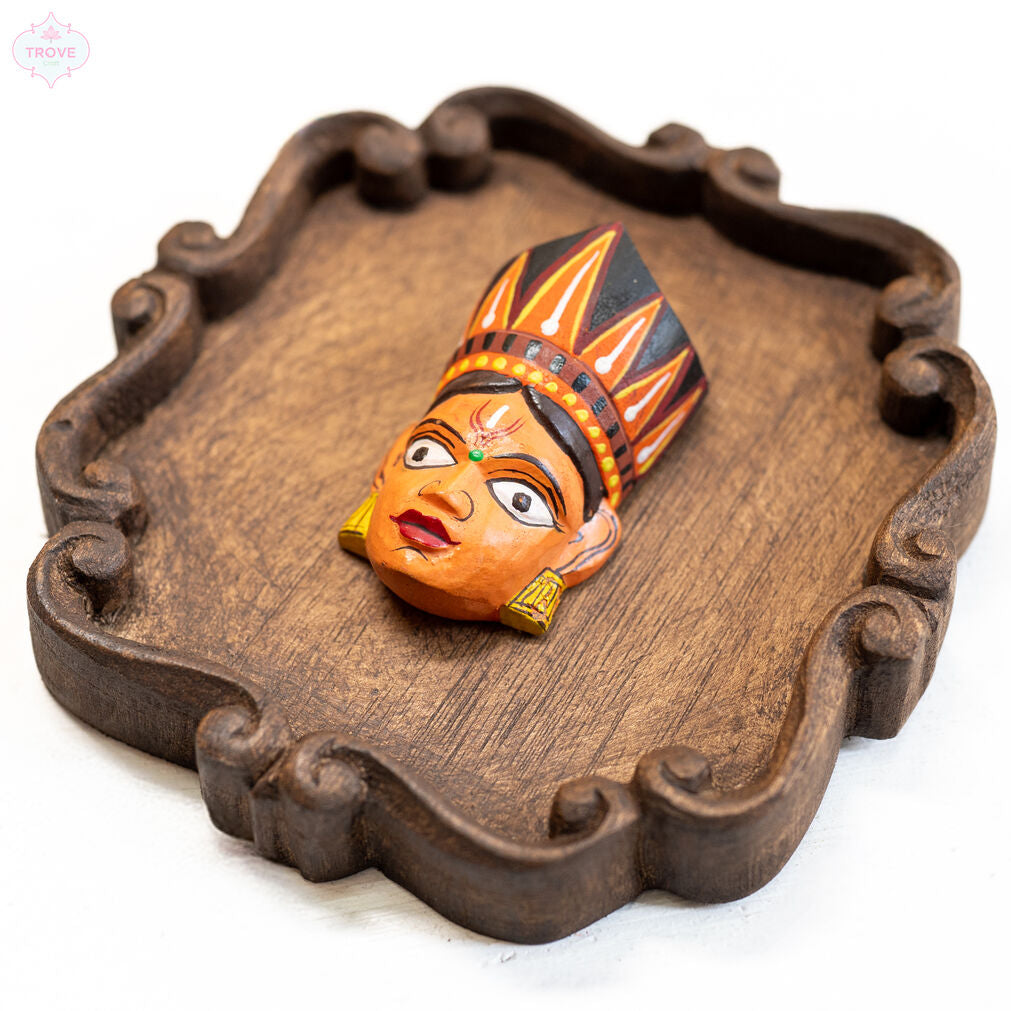 Tribal face mask decor