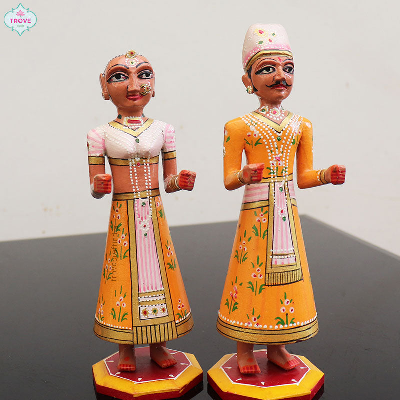 Rajasthani Gangaur Dolls (set of 2) in Different Sizes and Colours