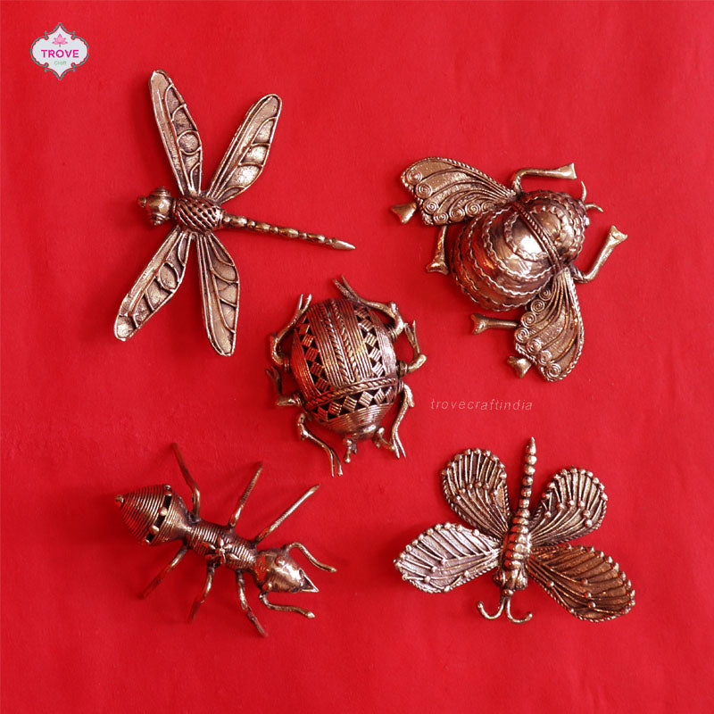 Metal insect decor