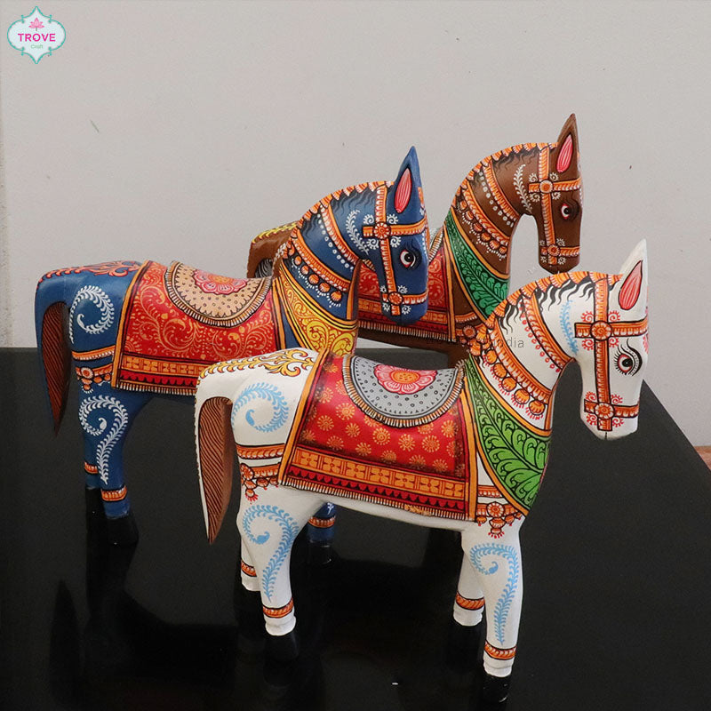Wooden Horse Decor 