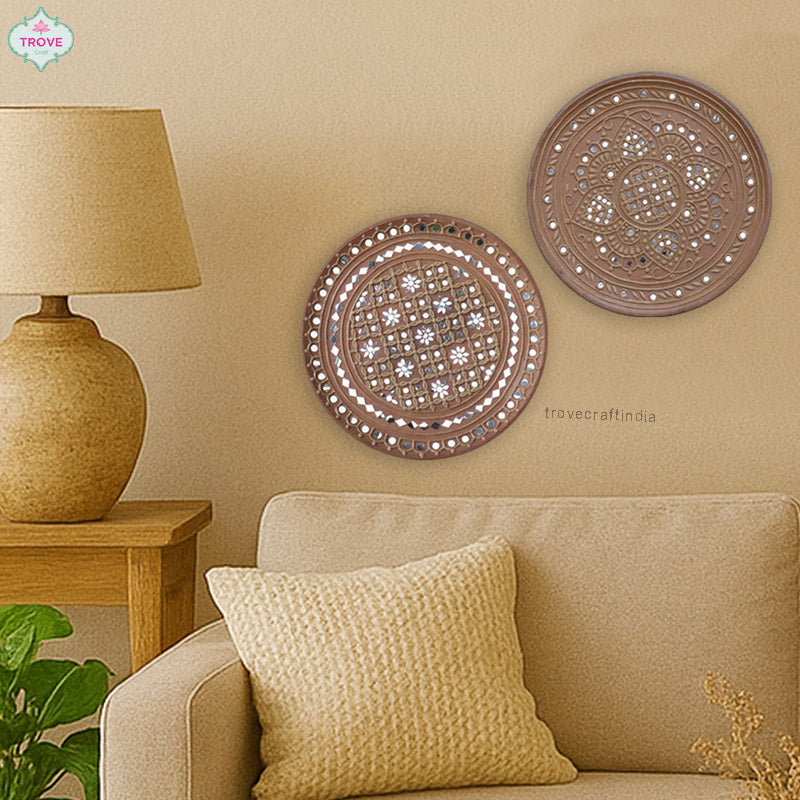 Lippan wall decor 