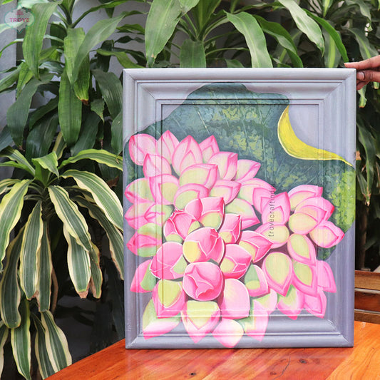 Infinity lotus frame