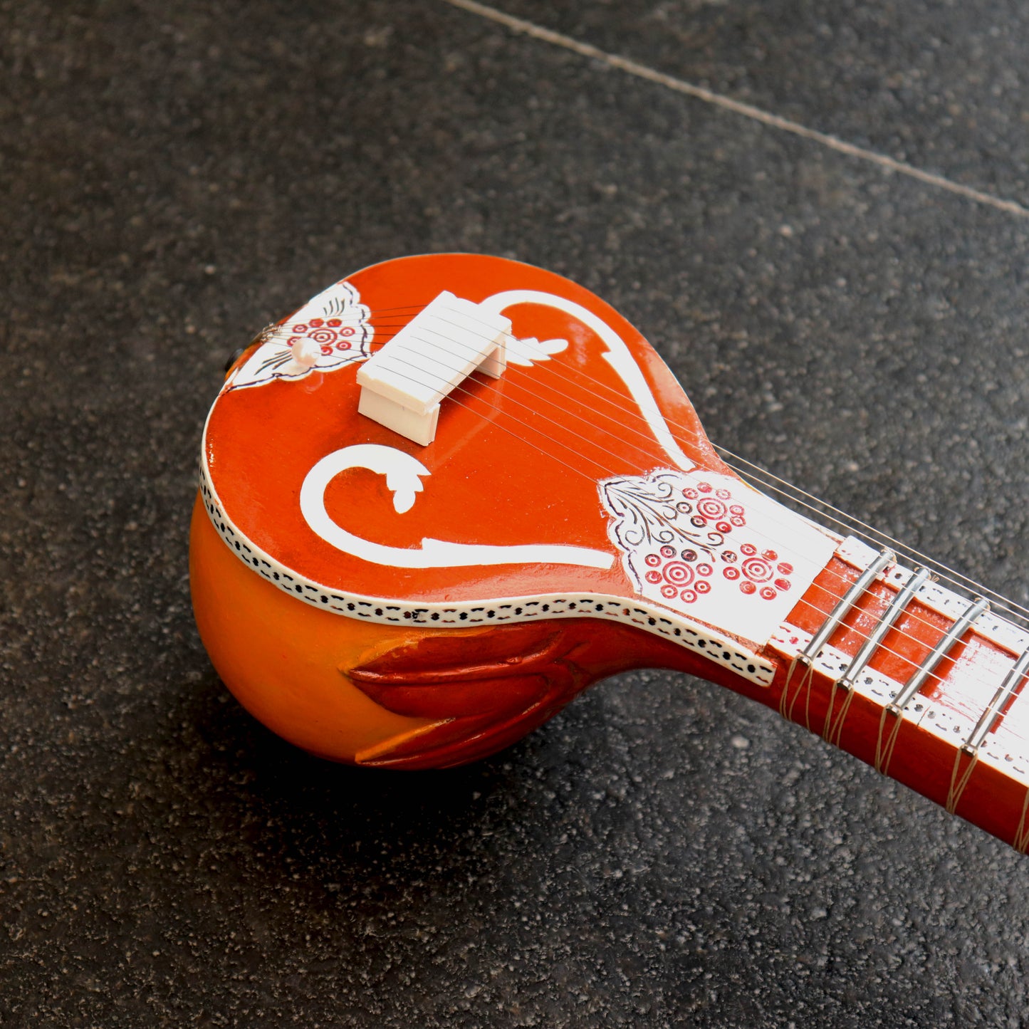 instrument decor