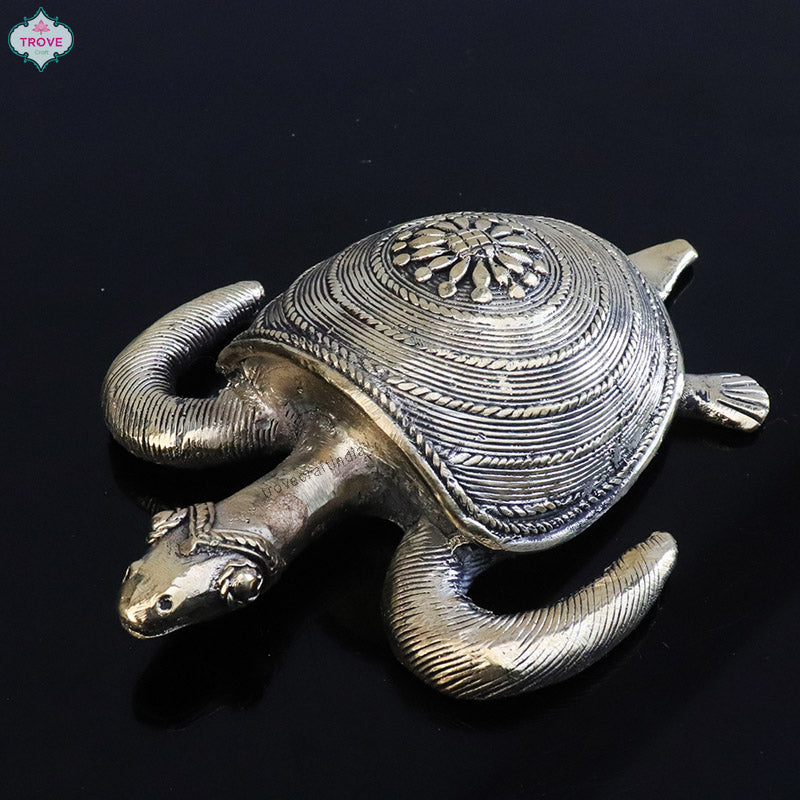 Brass sea creature decor